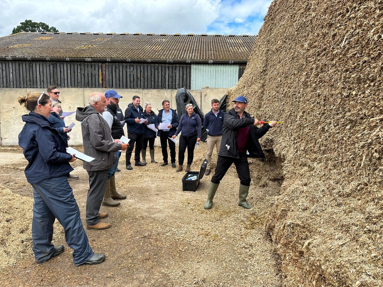 How to make wholecrop silage: temperature test